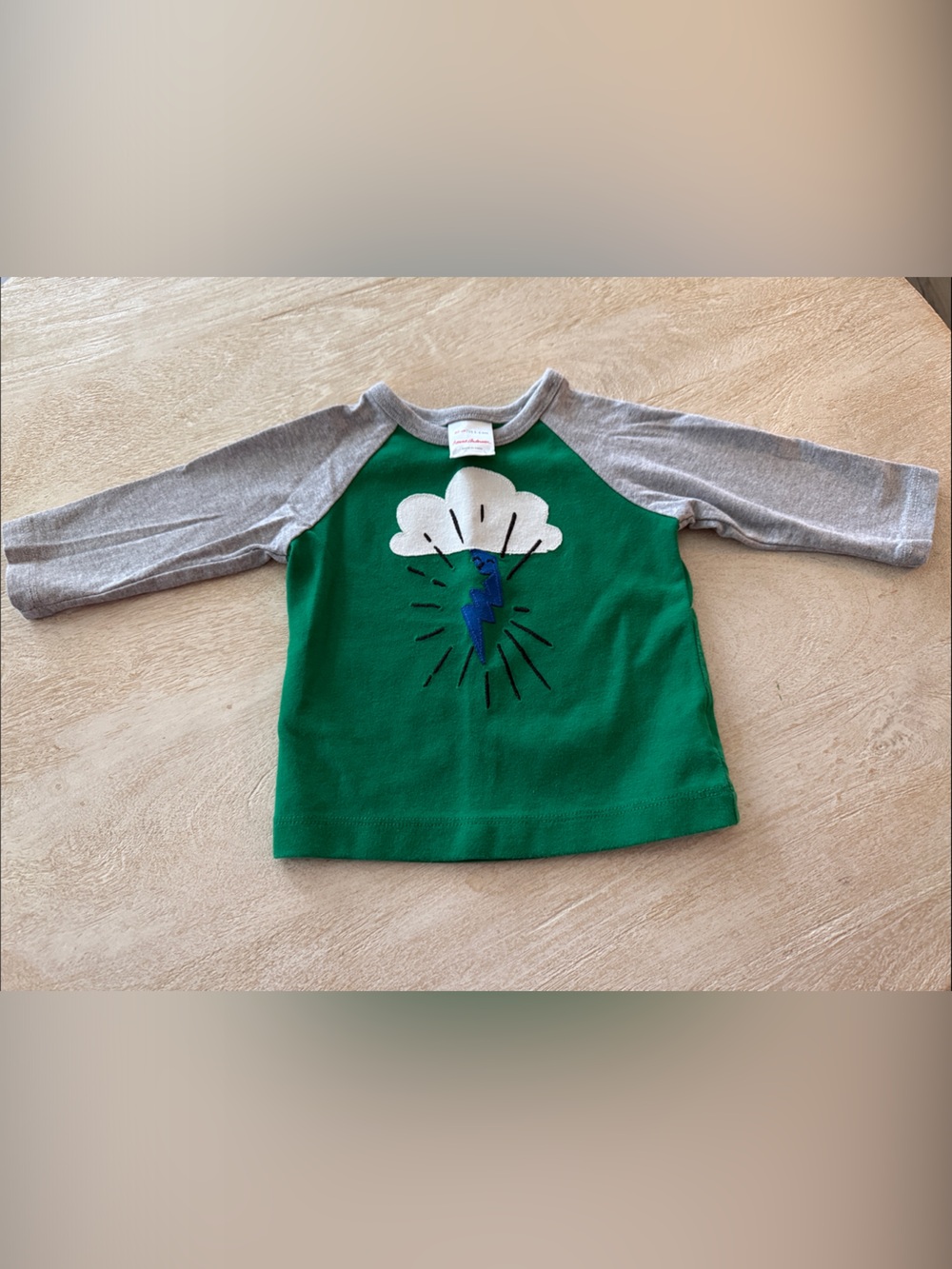 Hanna Anderson Kids Green & Gray Raglan Shirt with Lightning Cloud Graphic